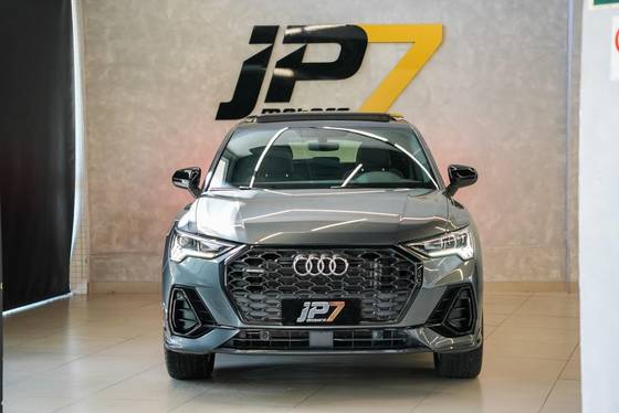 AUDI Q3 2.0 40 TFSI GASOLINA PERFORMANCE BLACK QUATTRO TIPTRONIC AUDI Q3 2.0 40 TFSI GASOLINA PERFORMANCE BLACK QUATTRO TIPTRONIC
